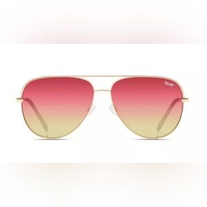 Quay High Key Aviator Sunglasses Gold/Coral.Cute summer staple!Never worn🩷